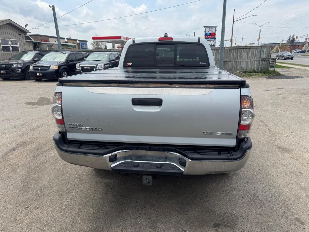 2009 Toyota Tacoma TRD, UNDERCOATED,  WELL MAINTAINED, NO ACCIDENTS - Photo #4