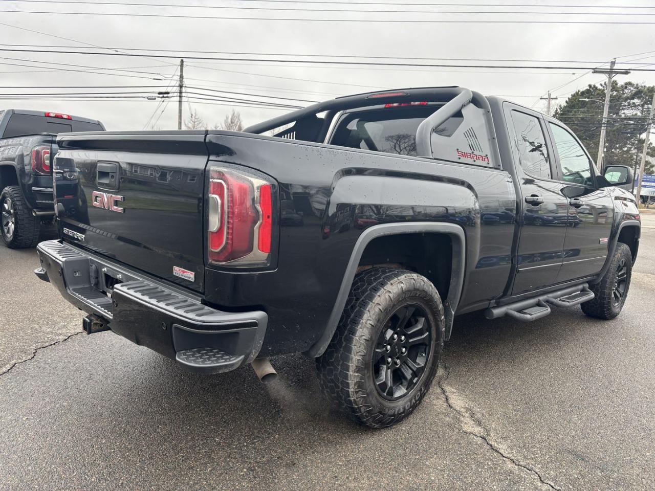 Used 2016 GMC Sierra 1500 SLT / DOUBLE CAB / 4WD / LEATHER for sale in Truro, NS