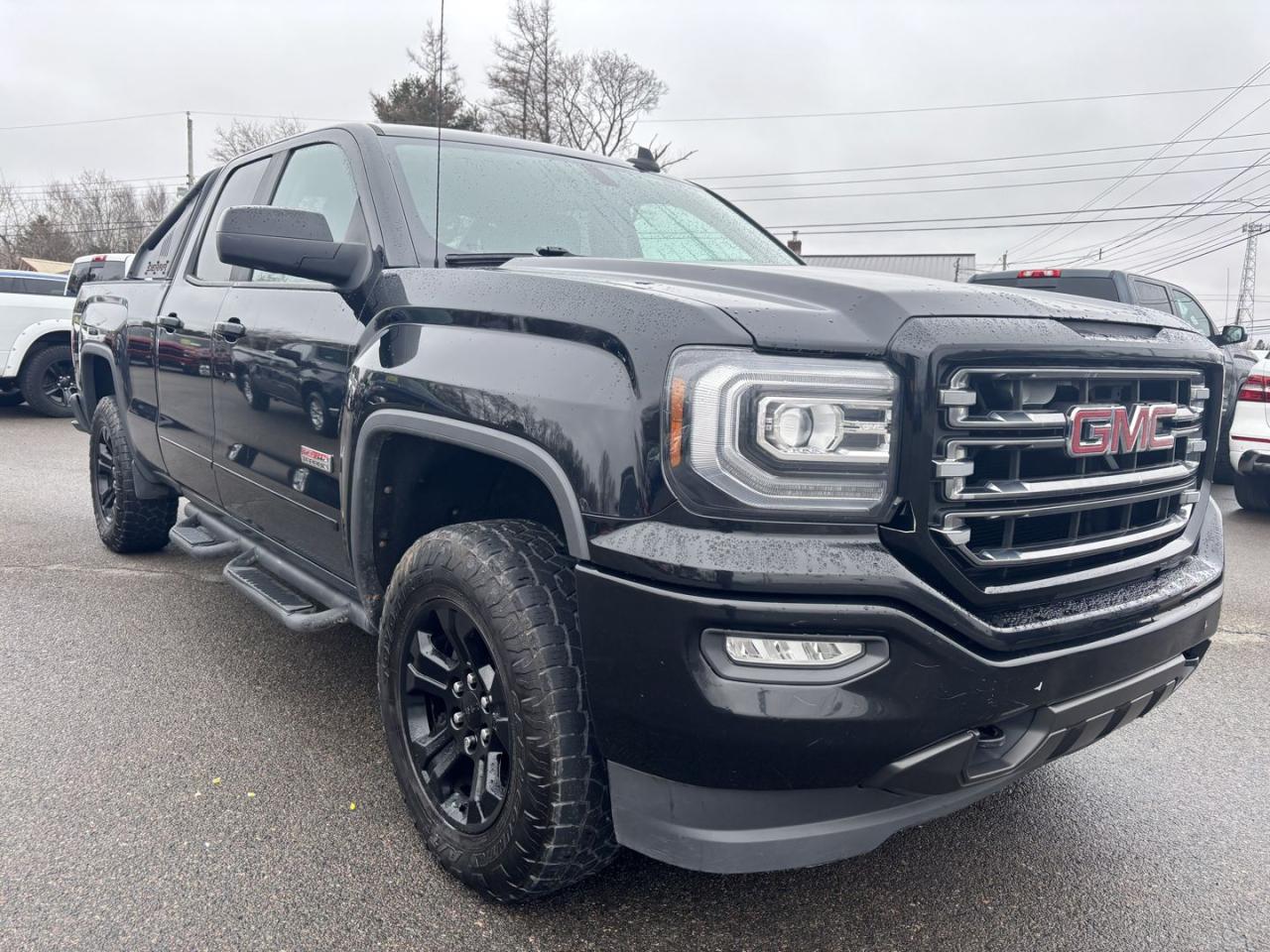 Used 2016 GMC Sierra 1500 SLT / DOUBLE CAB / 4WD / LEATHER for sale in Truro, NS