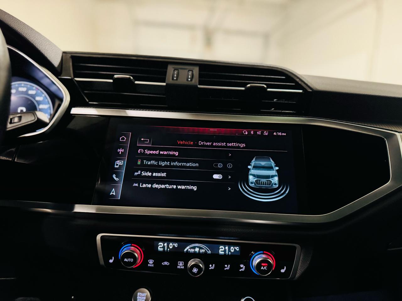 2020 Audi Q3 TECHNIK | S LINE - Photo #21