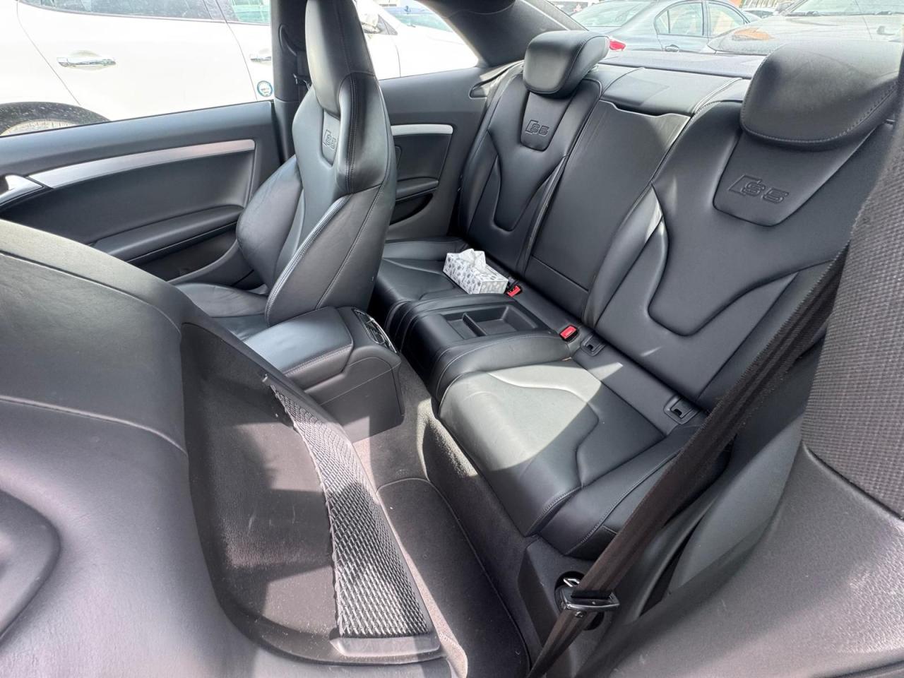 2010 Audi S5 4.2L V8, 6 SPEED MANUAL, ONLY 183KMS, CERTIFIED - Photo #11