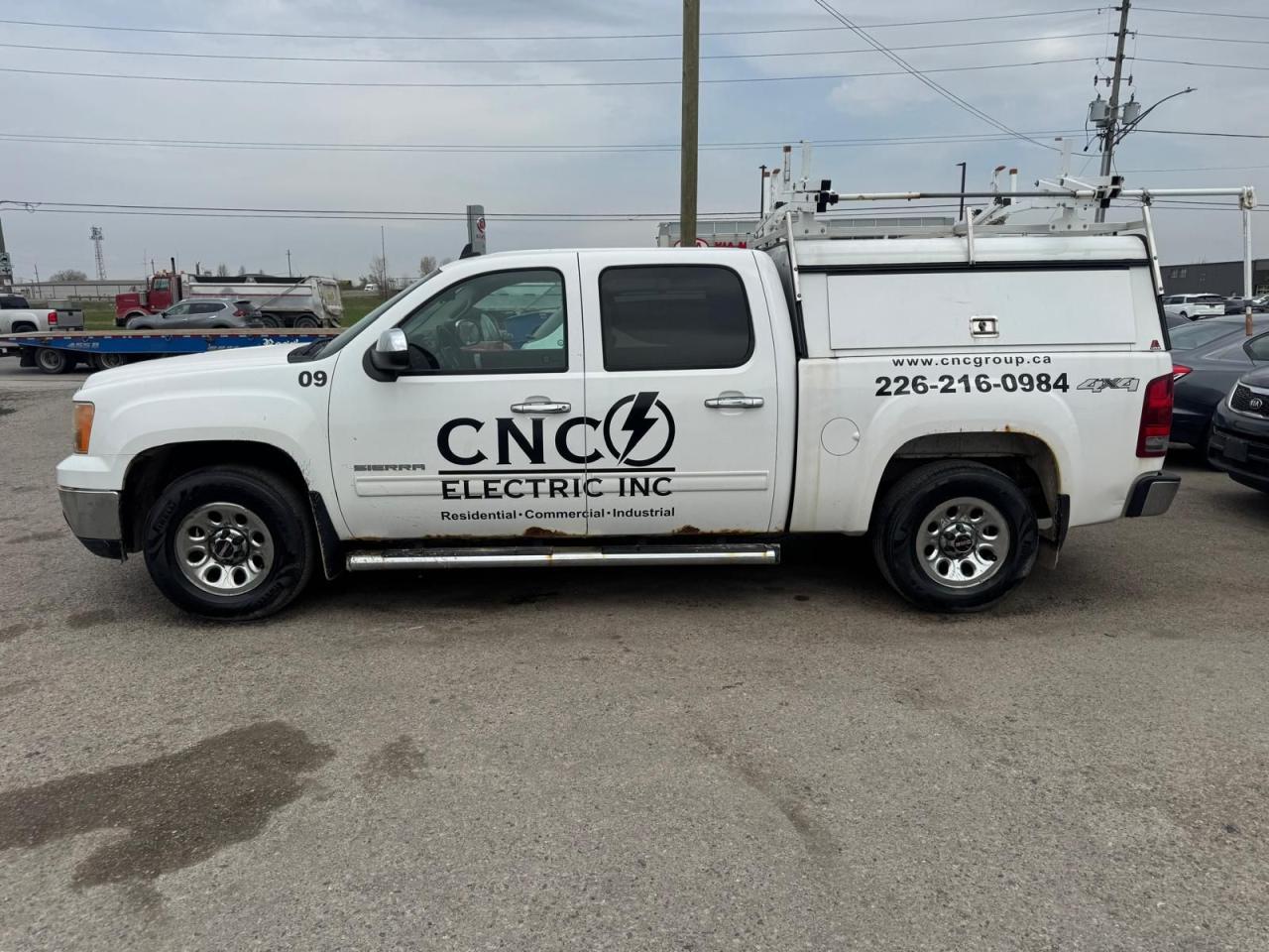 2010 GMC Sierra 1500 SLE, CREW CAB, 4X4, TOPPER, RACK, AS IS SPECIAL - Photo #2