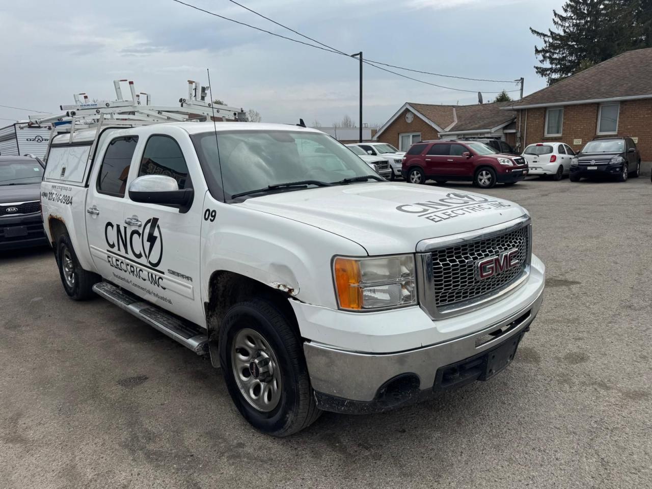 2010 GMC Sierra 1500 SLE, CREW CAB, 4X4, TOPPER, RACK, AS IS SPECIAL - Photo #7