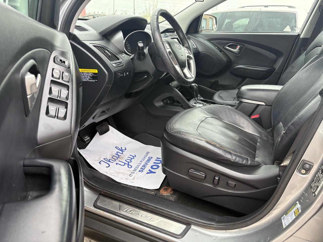 2012 Hyundai Tucson Limited - Photo #8