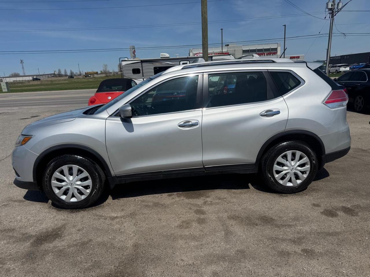 2015 Nissan Rogue S, NO ACCIDENTS, WELL MAINTAINED, CERTIFIED - Photo #2
