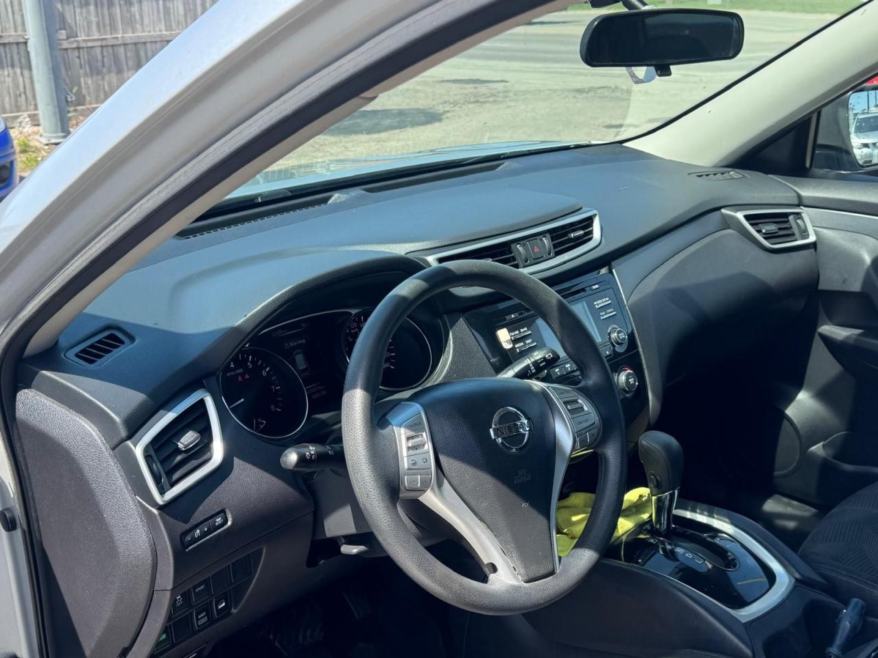 2015 Nissan Rogue S, NO ACCIDENTS, WELL MAINTAINED, CERTIFIED - Photo #13