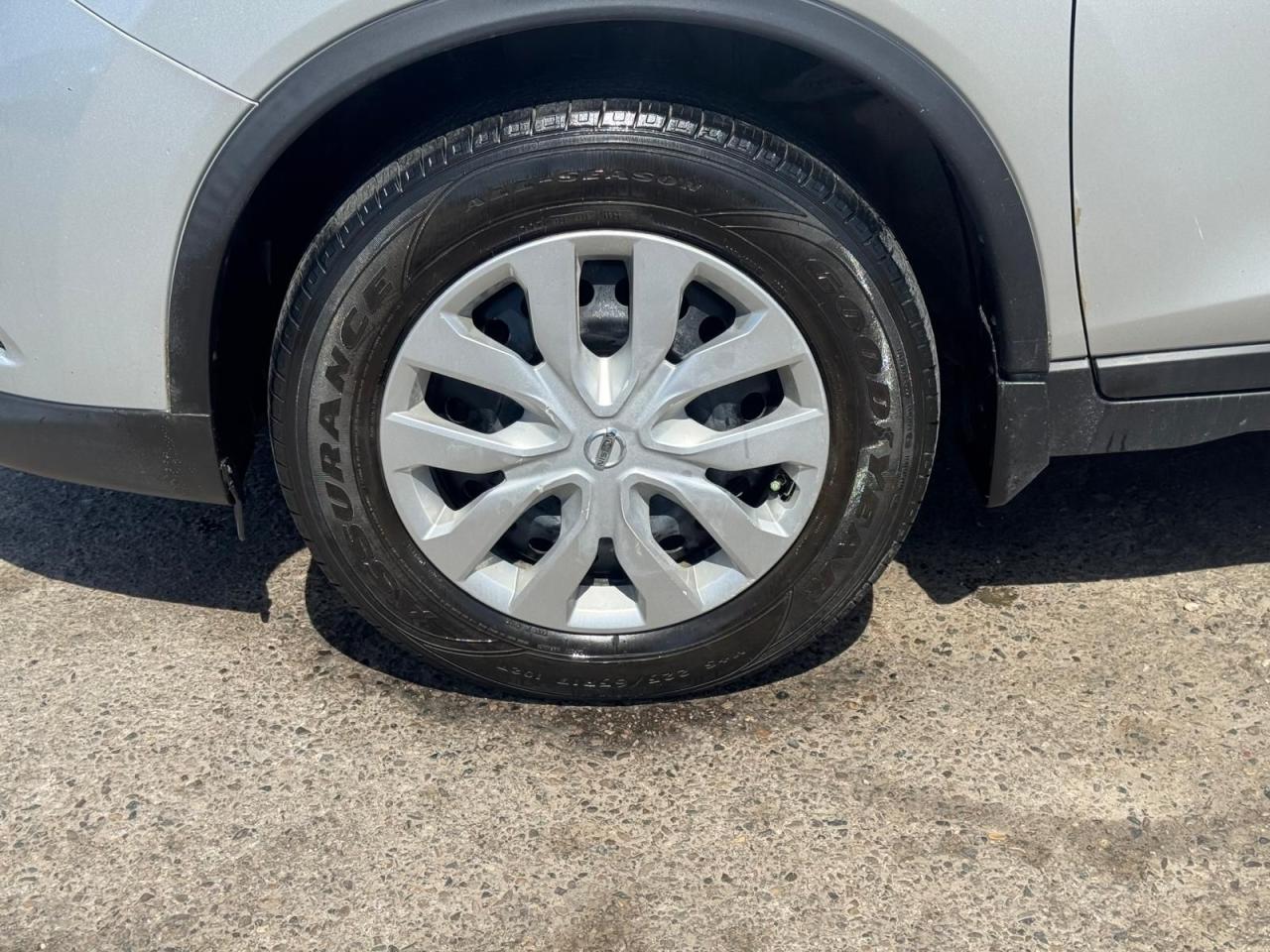 2015 Nissan Rogue S, NO ACCIDENTS, WELL MAINTAINED, CERTIFIED - Photo #17
