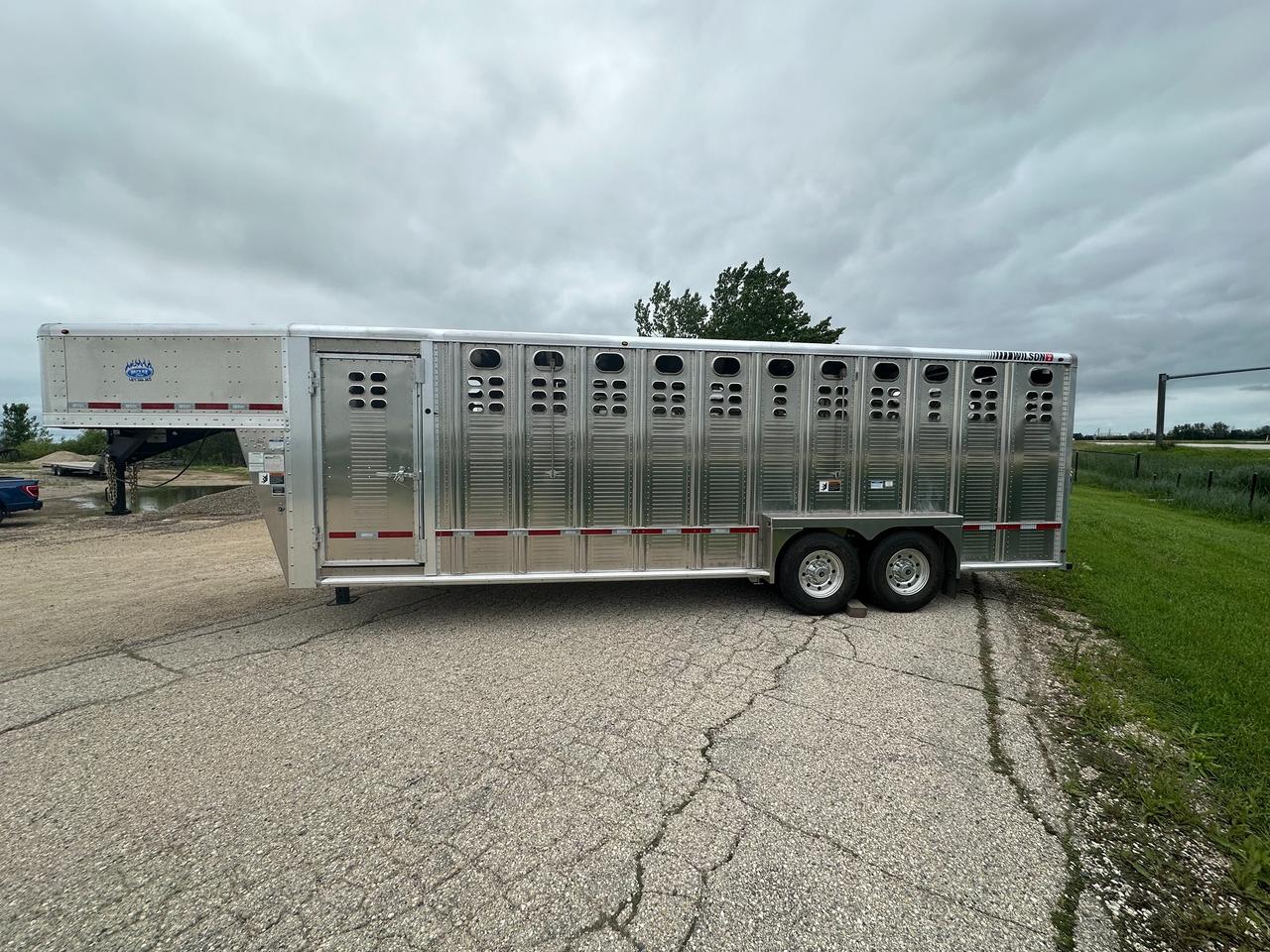 2027 Wilson Trailer 24' Wilson Ranch Hand Photo