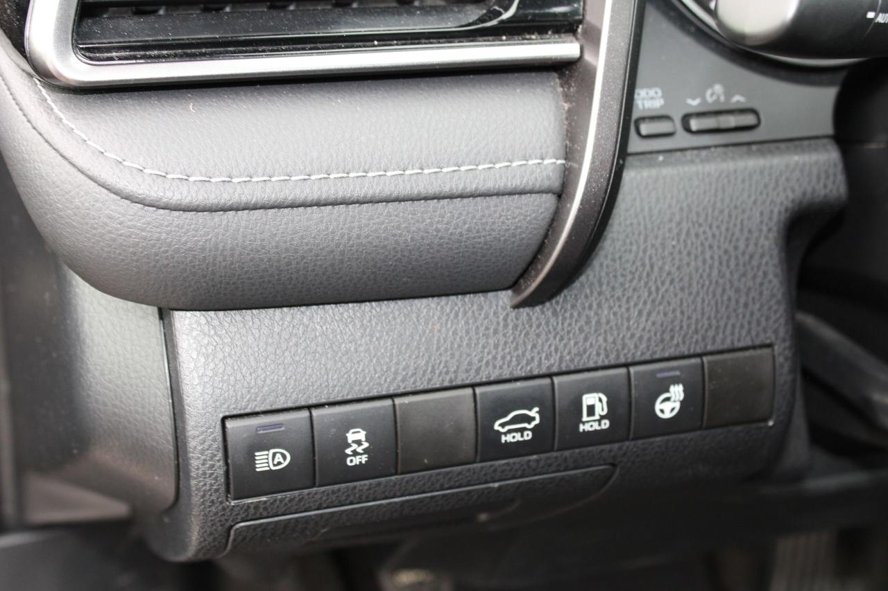 2022 Toyota Camry SE - Photo #14