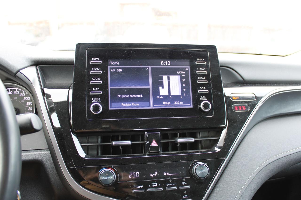 2022 Toyota Camry SE - Photo #15