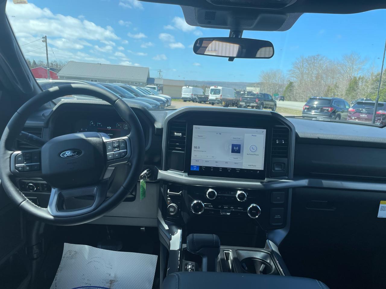 2025 Ford F-150 XLT 4WD SuperCrew 5.5' Box Photo5