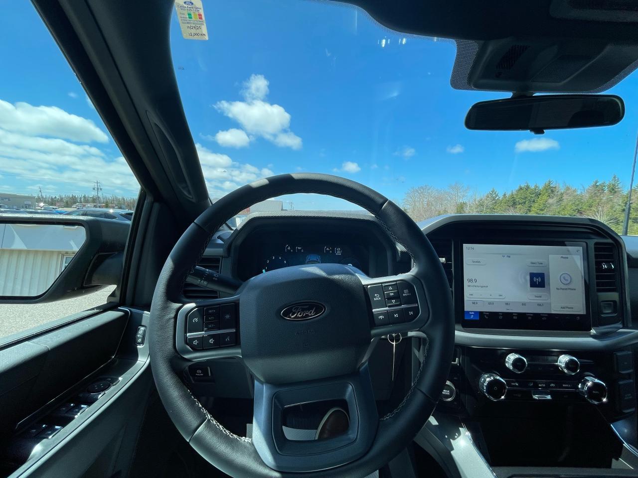 2025 Ford F-150 XLT 4WD SuperCrew 5.5' Box Photo5