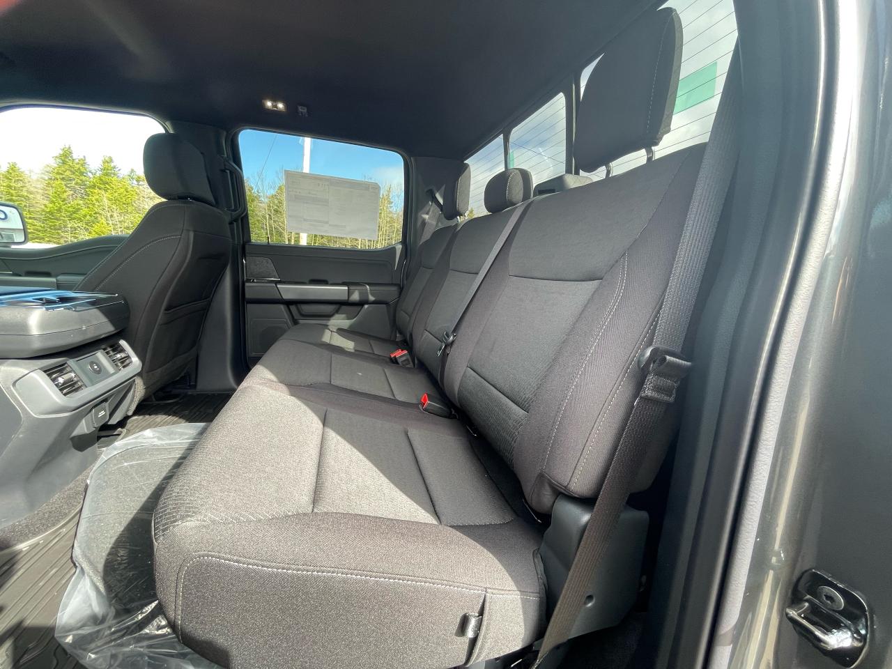 2025 Ford F-150 XLT 4WD SuperCrew 5.5' Box Photo5