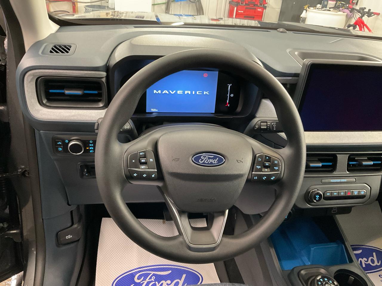 2025 Ford Maverick XLT Photo5