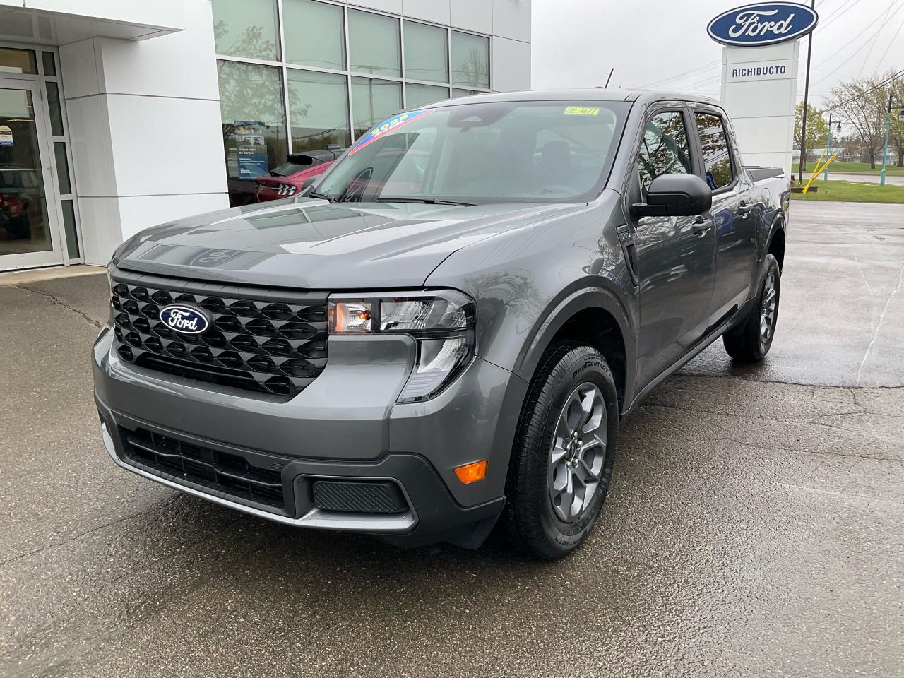 2025 Ford Maverick XLT Photo0