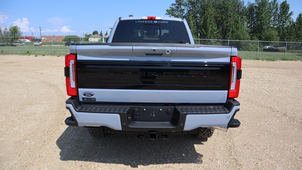 2025 Ford F-250 Super Duty SRW Platinum Photo4
