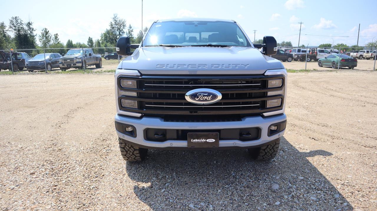 2025 Ford F-250 Super Duty SRW Platinum Photo