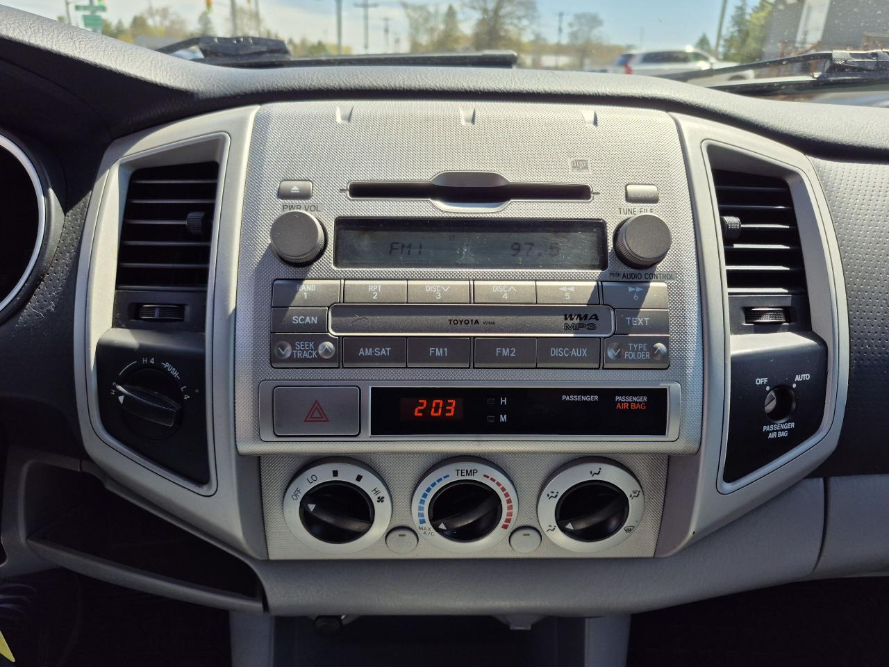 2011 Toyota Tacoma 4WD Access Cab V6 Auto Photo35