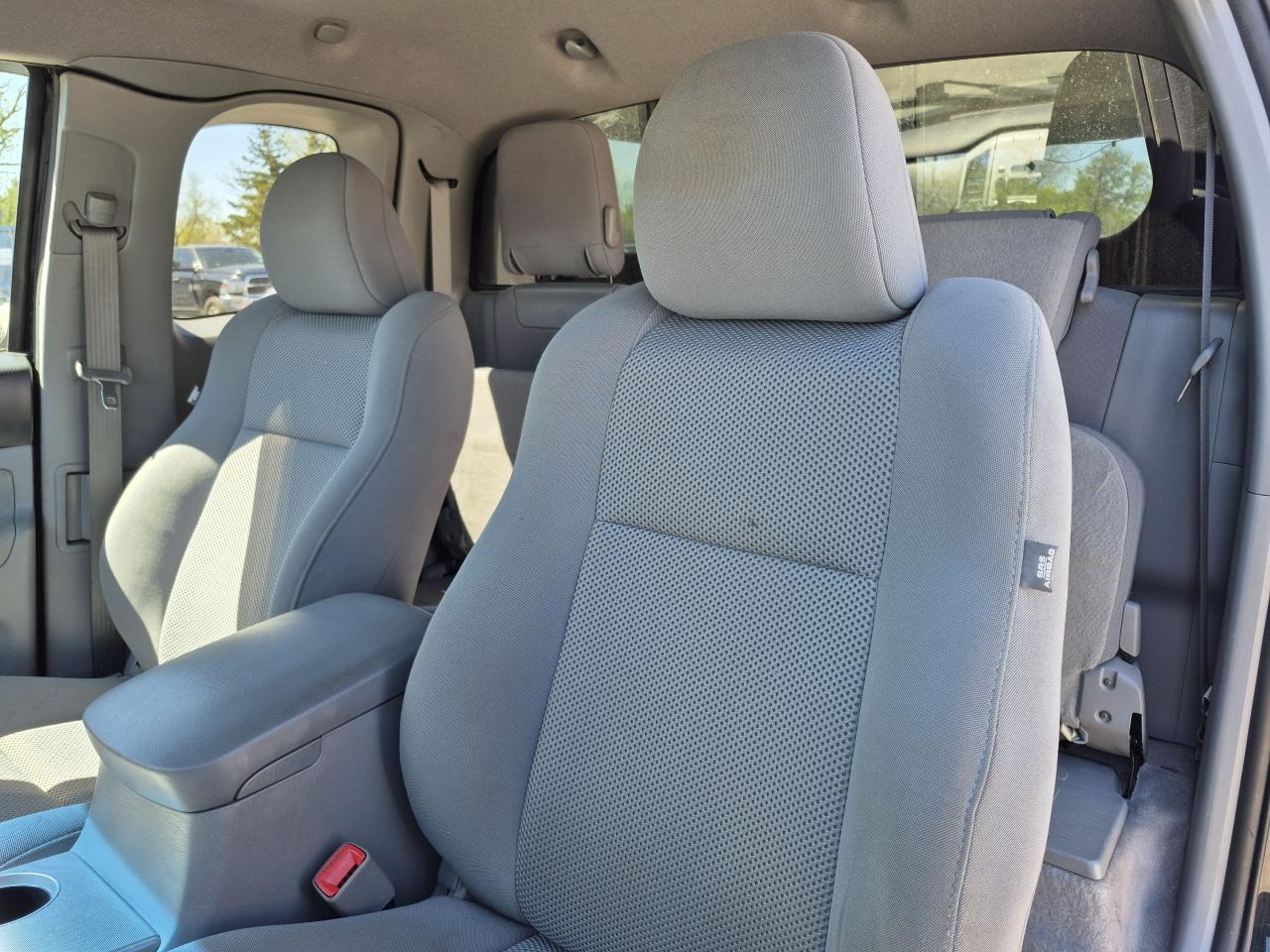 2011 Toyota Tacoma 4WD Access Cab V6 Auto Photo12