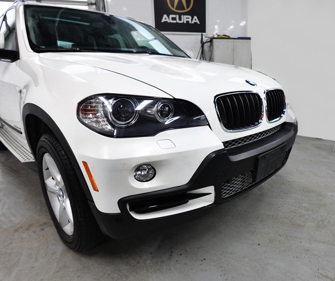 2010 BMW X5 LOW KM FOR YEAR ,ONE OWNER,WELL MAINTAIN - Photo #11