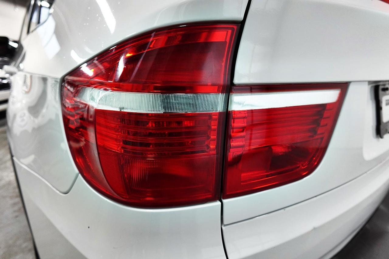 2010 BMW X5 LOW KM FOR YEAR ,ONE OWNER,WELL MAINTAIN - Photo #8