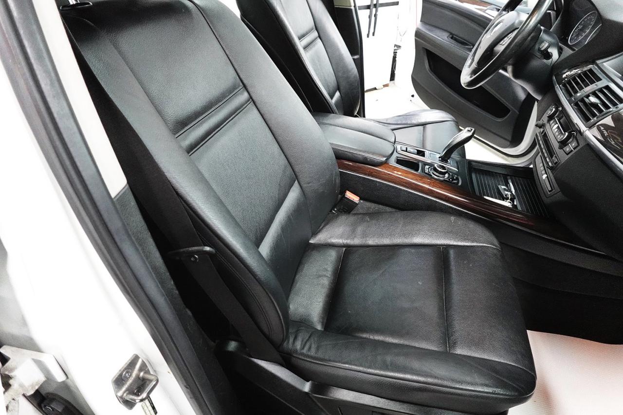 2010 BMW X5 LOW KM FOR YEAR ,ONE OWNER,WELL MAINTAIN - Photo #18