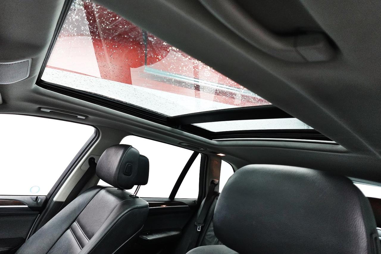 2010 BMW X5 LOW KM FOR YEAR ,ONE OWNER,WELL MAINTAIN - Photo #15