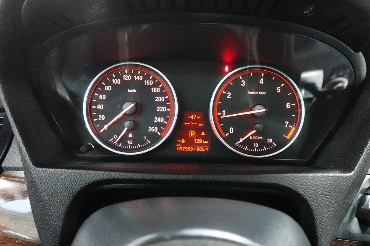 2010 BMW X5 LOW KM FOR YEAR ,ONE OWNER,WELL MAINTAIN - Photo #24