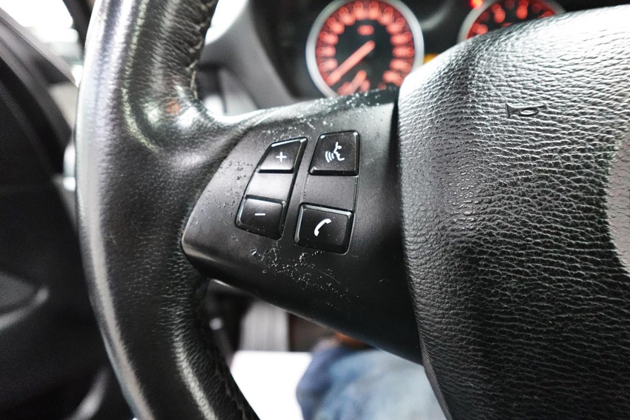 2010 BMW X5 LOW KM FOR YEAR ,ONE OWNER,WELL MAINTAIN - Photo #25