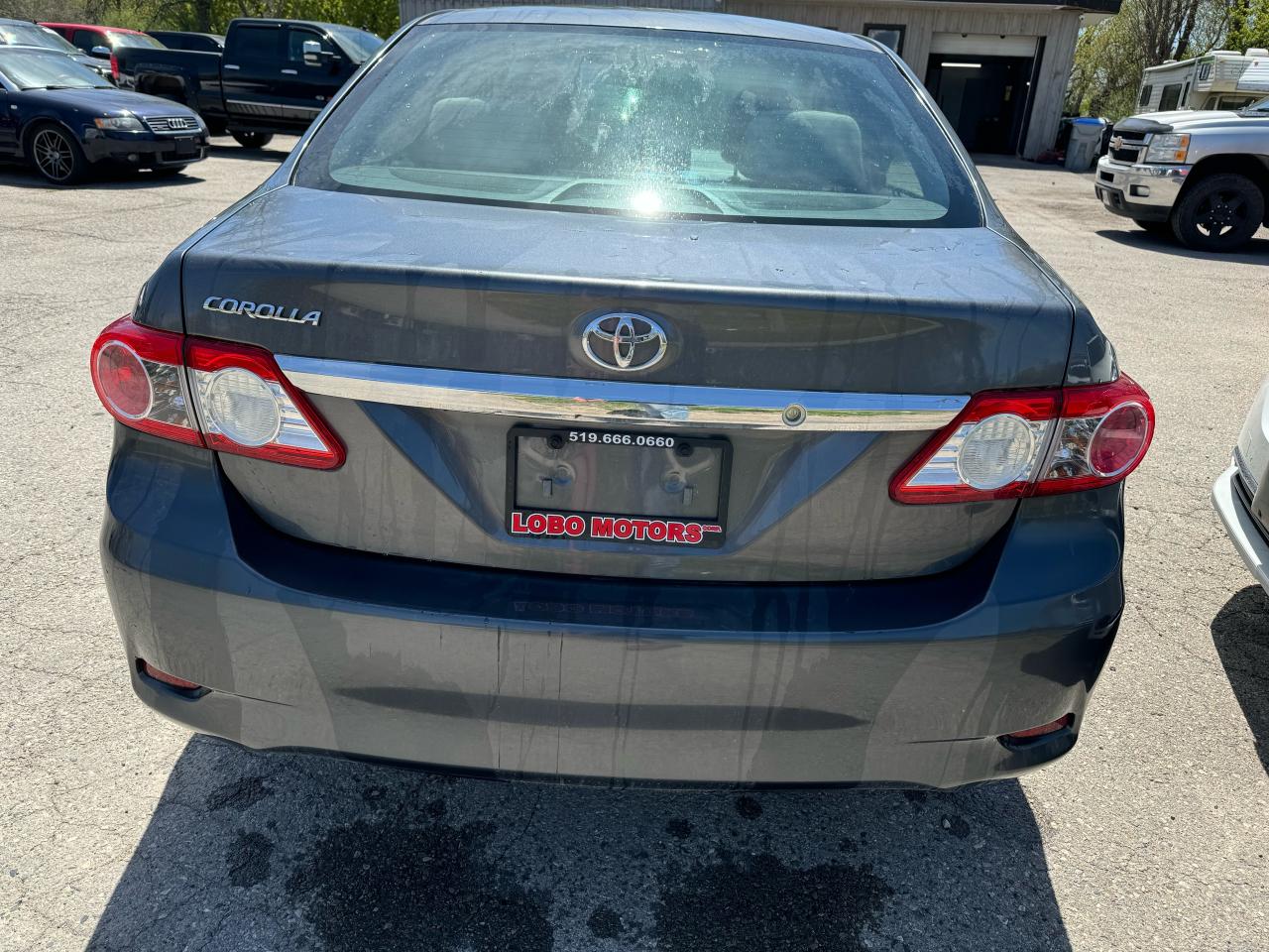 2011 Toyota Corolla CE - Photo #4