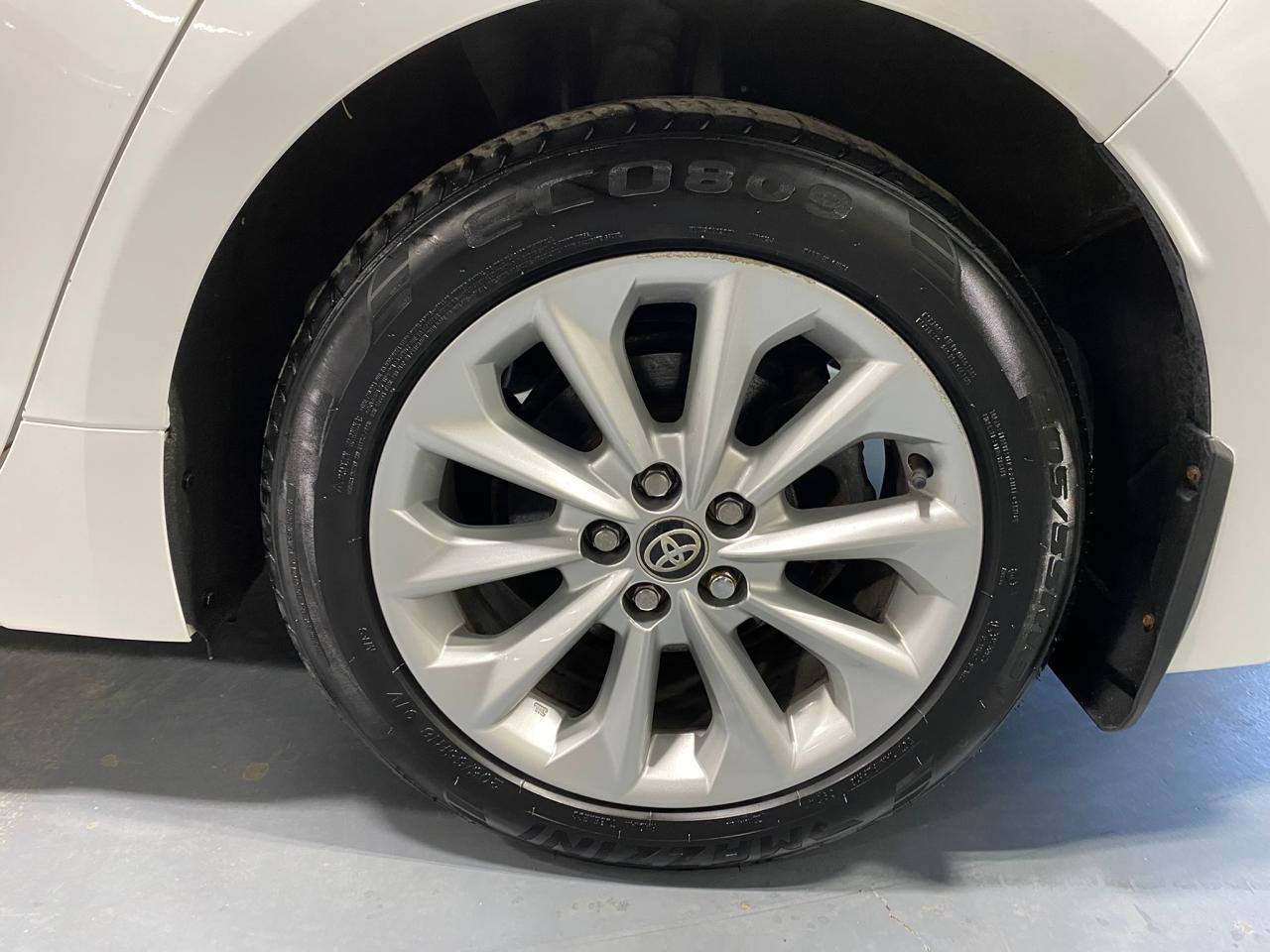 2020 Toyota Corolla LE - Photo #10