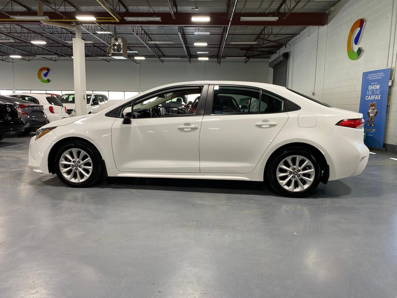 2020 Toyota Corolla LE - Photo #2