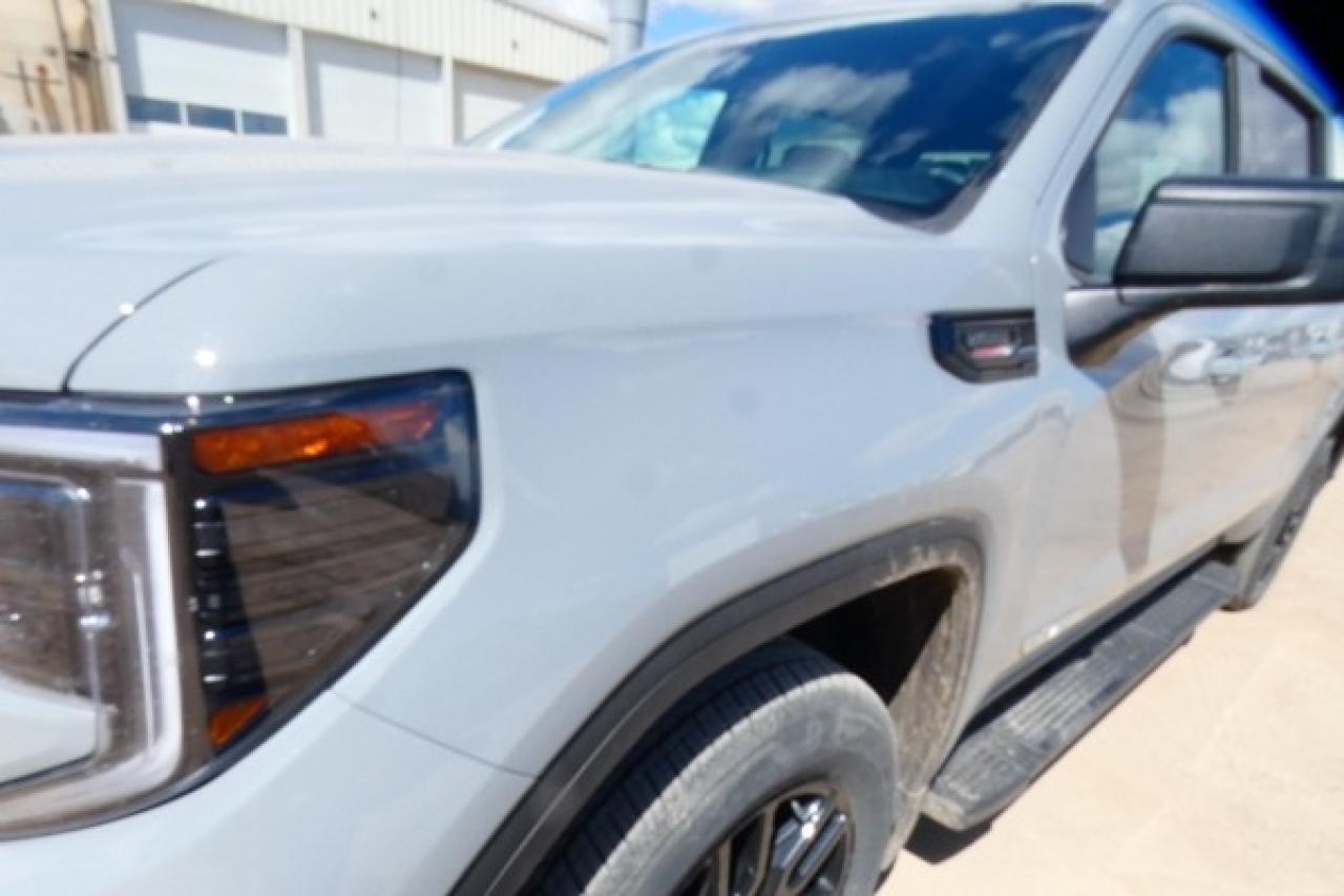 2024 GMC Sierra 1500 Elevation DURAMAX DSL w/Htd cloth, NAV, BUC - Photo #24