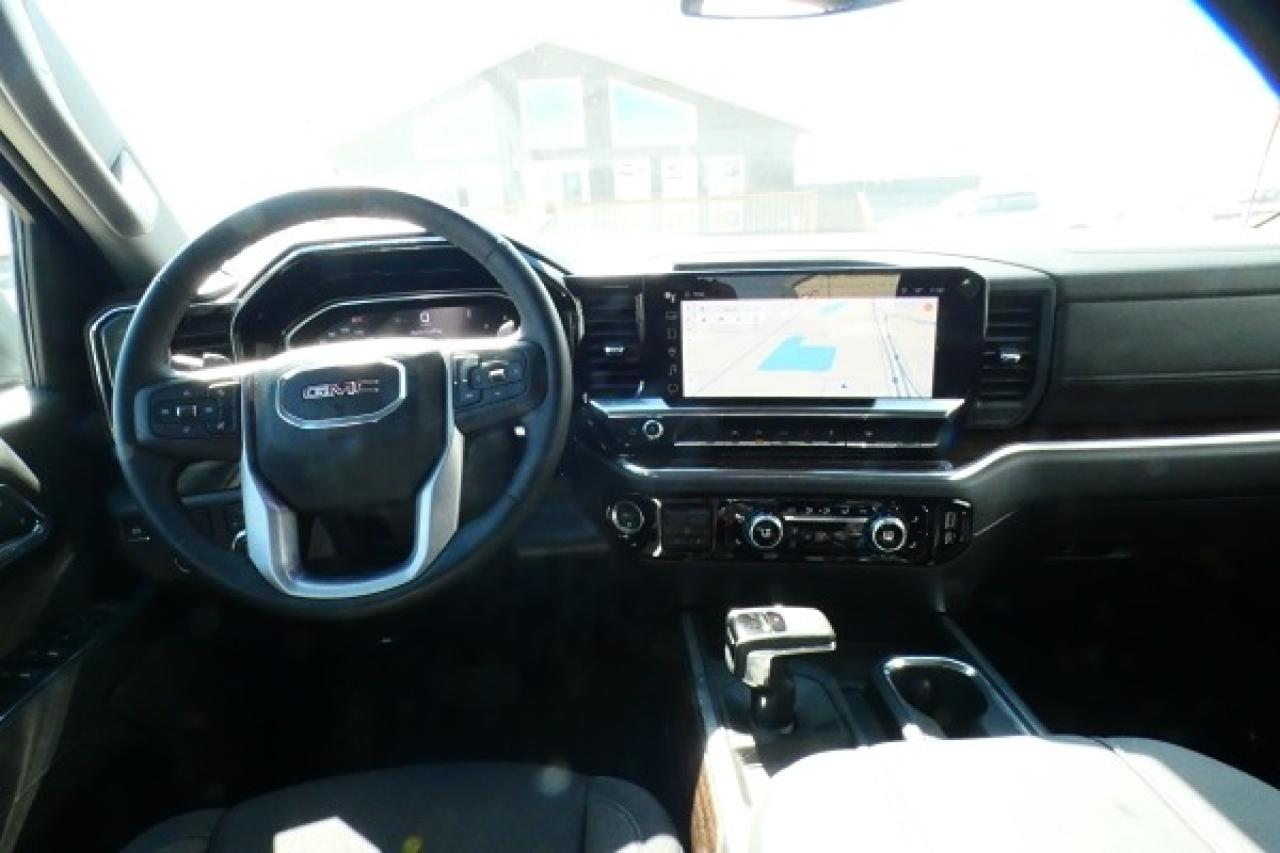 2024 GMC Sierra 1500 Elevation DURAMAX DSL w/Htd cloth, NAV, BUC - Photo #11