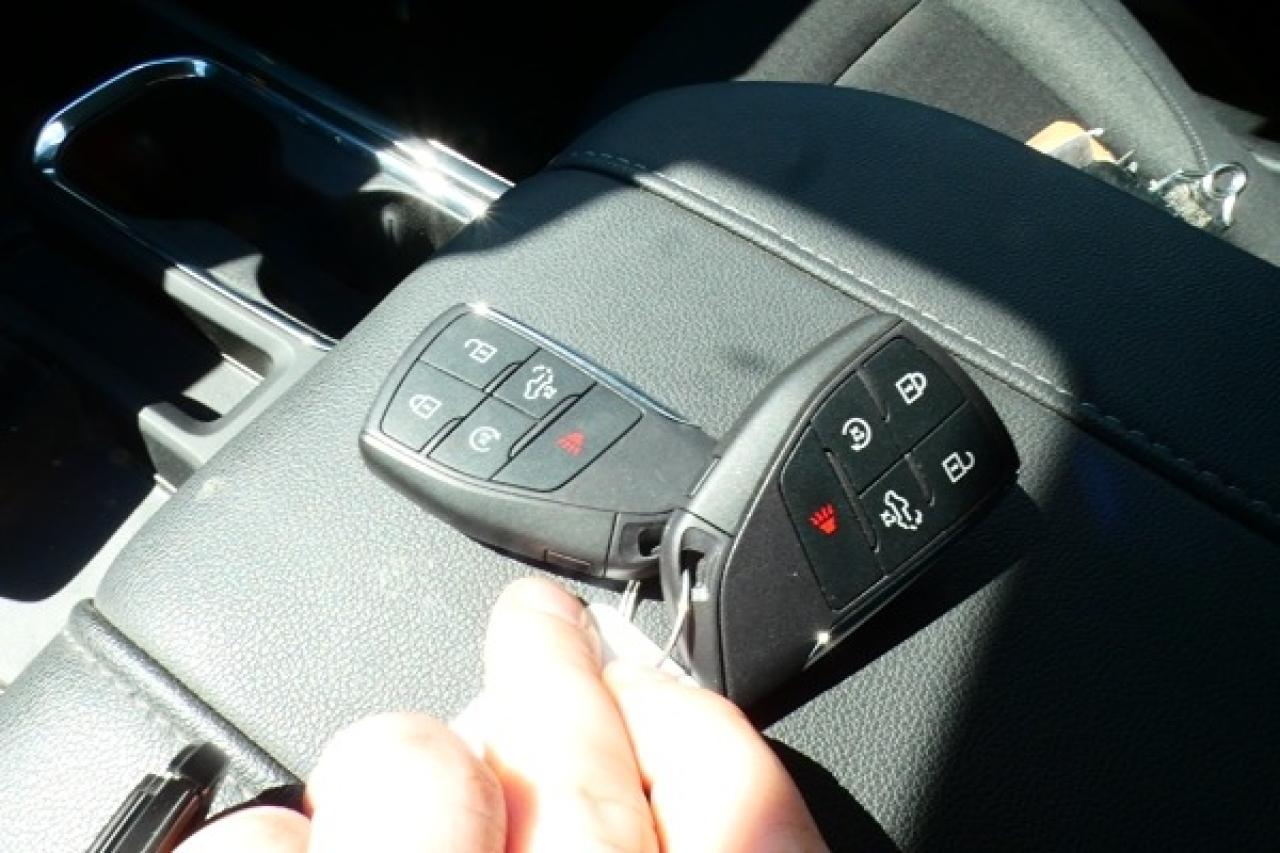 2024 GMC Sierra 1500 Elevation DURAMAX DSL w/Htd cloth, NAV, BUC - Photo #21