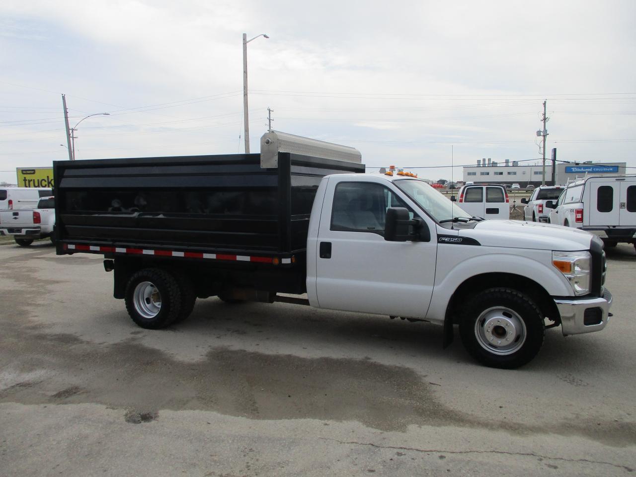 2015 Ford F-350 XL - Photo #4