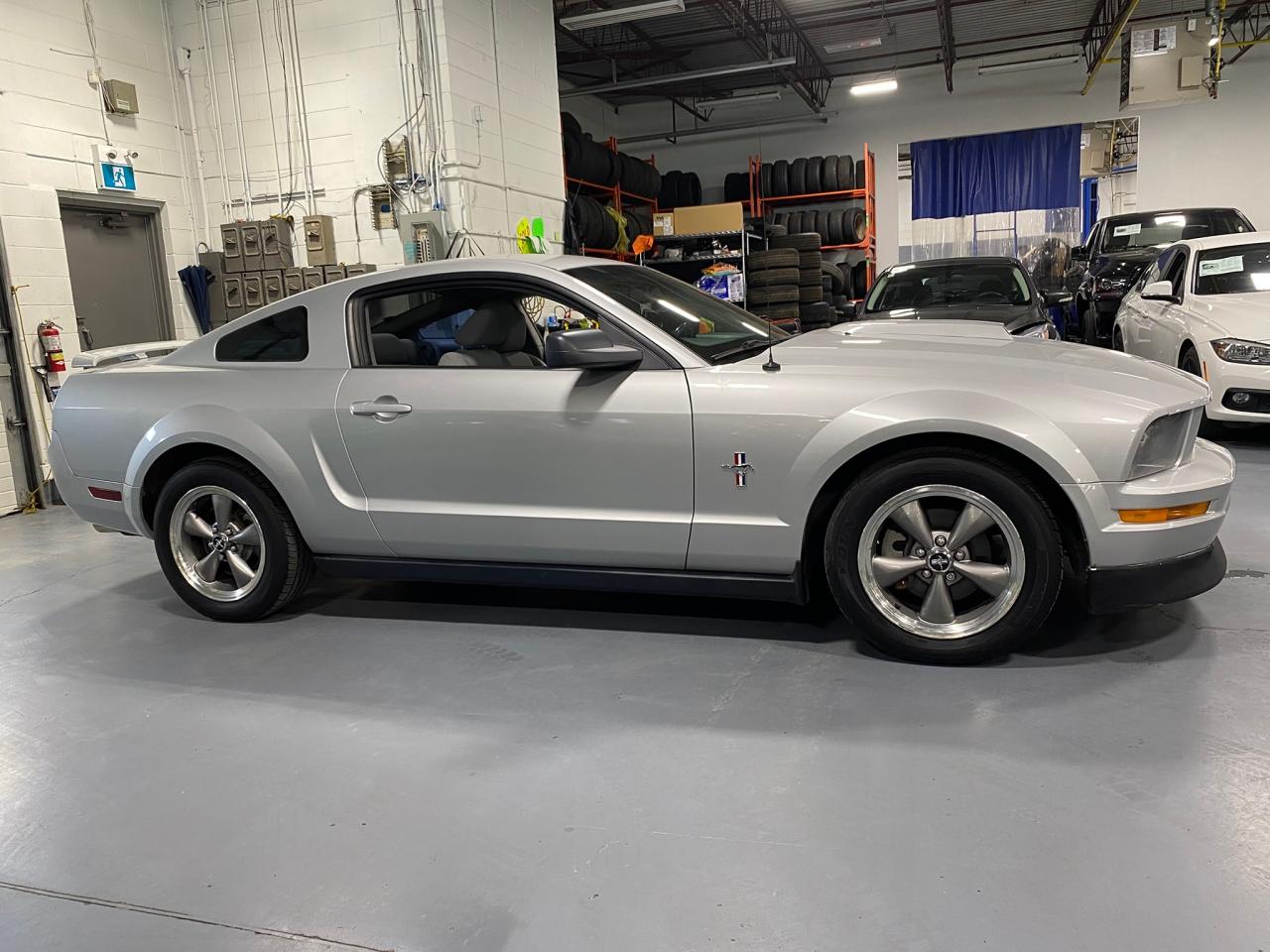 2006 Ford Mustang undefined - Photo #5