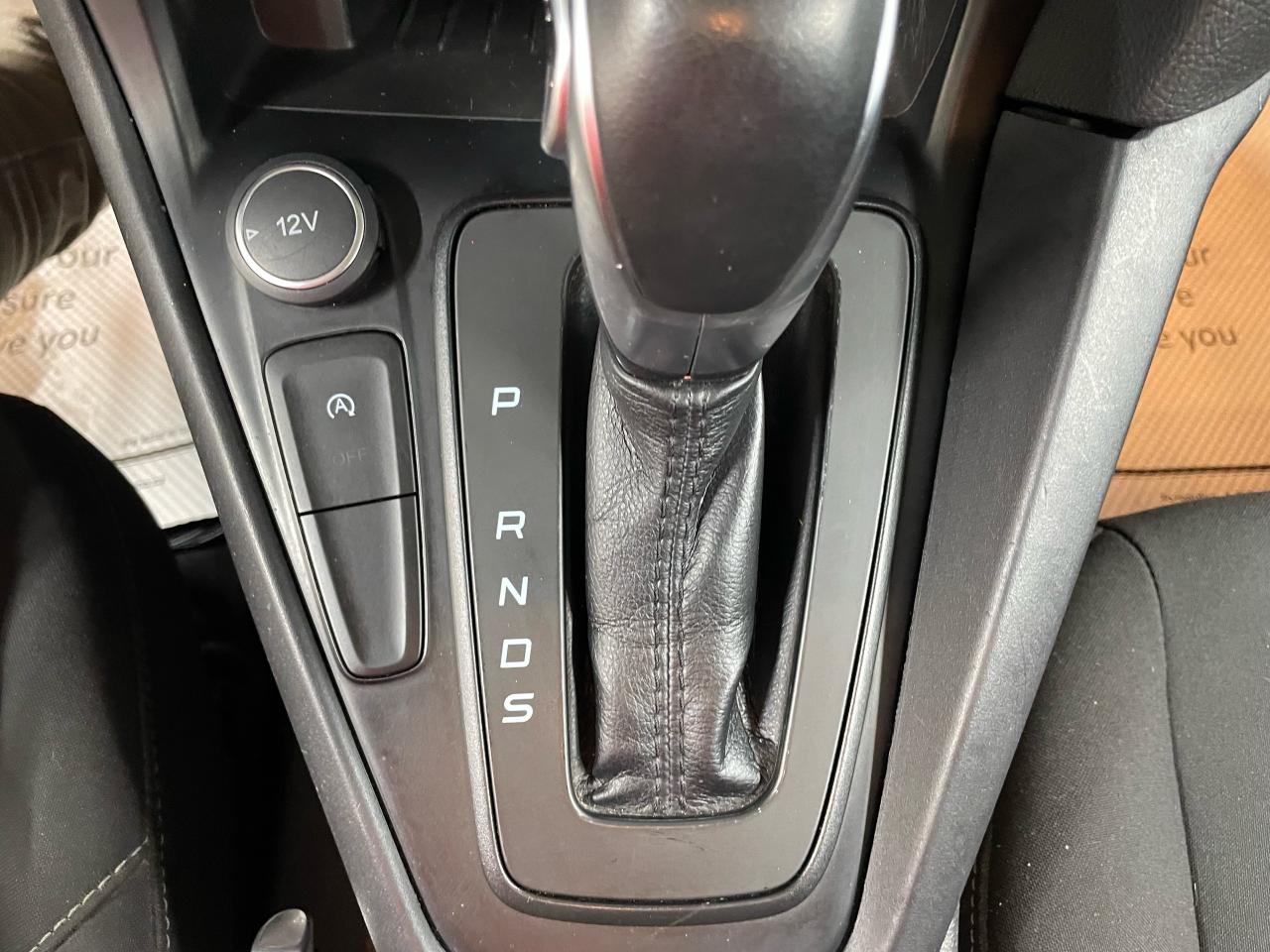 2016 Ford Focus SE Photo7
