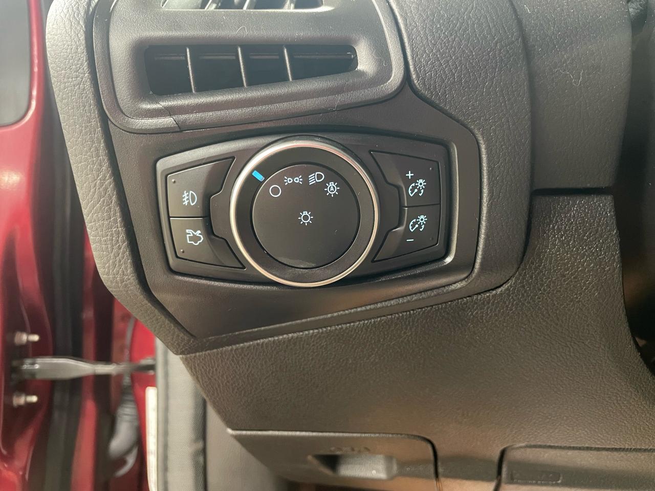 2016 Ford Focus SE Photo26