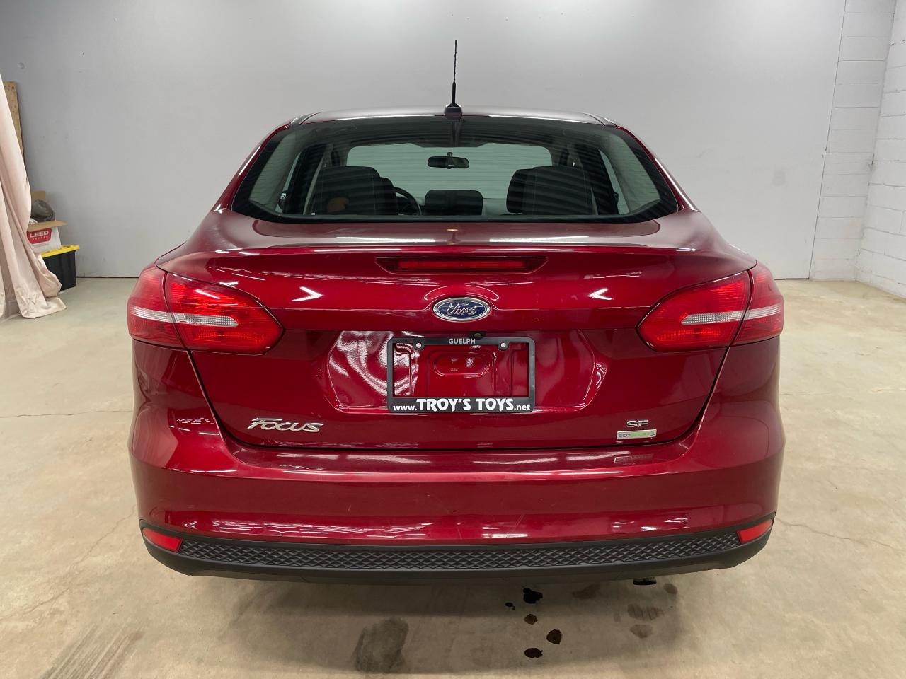 2016 Ford Focus SE Photo15