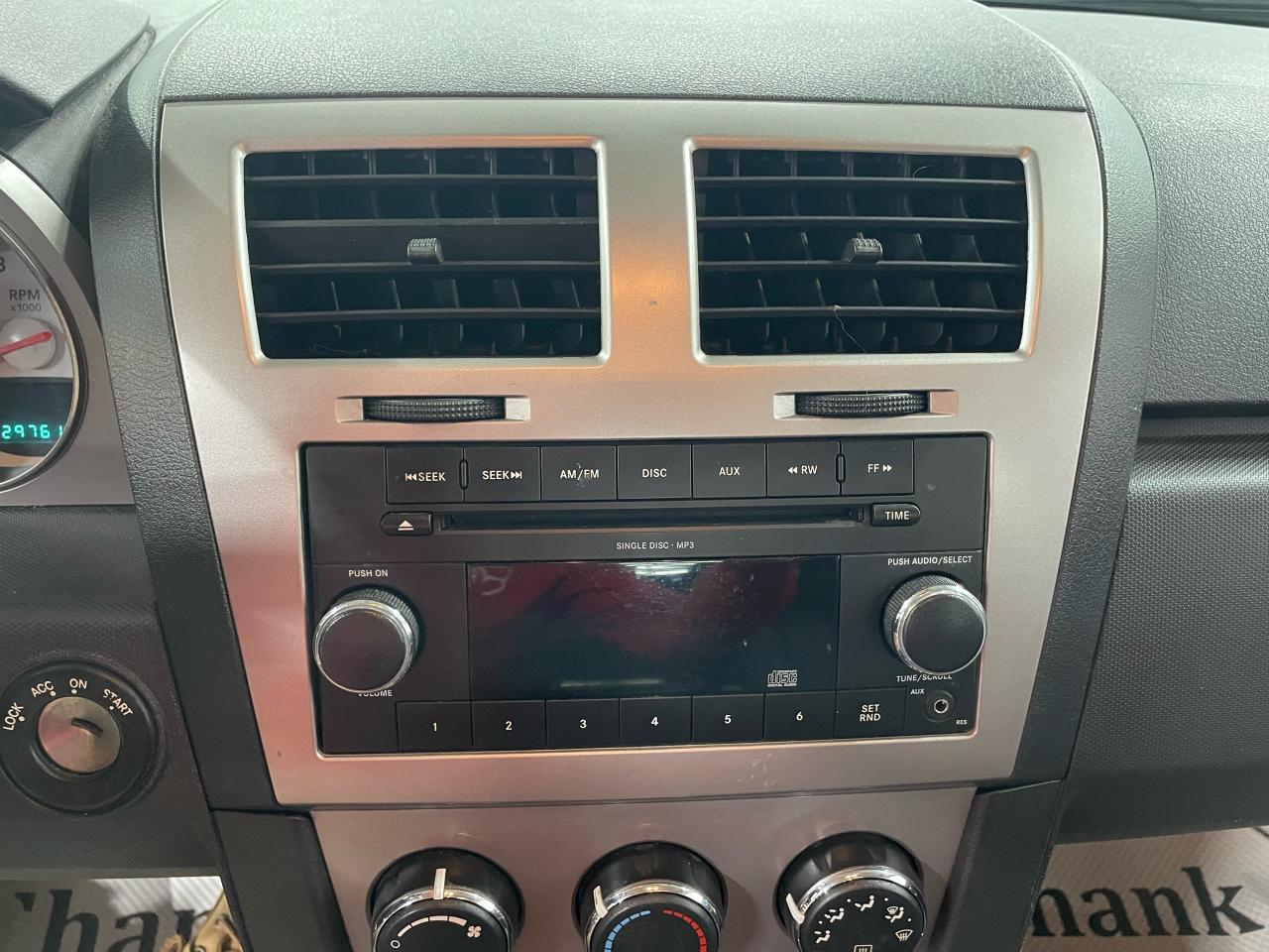 2009 Dodge Avenger SXT Photo8