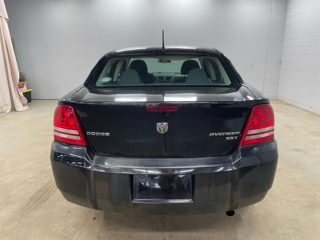 2009 Dodge Avenger SXT Photo13