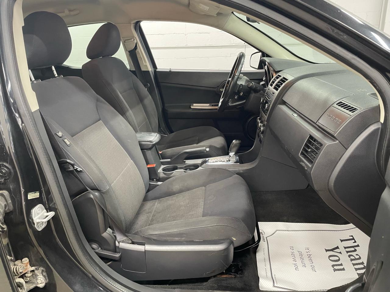 2009 Dodge Avenger SXT Photo4