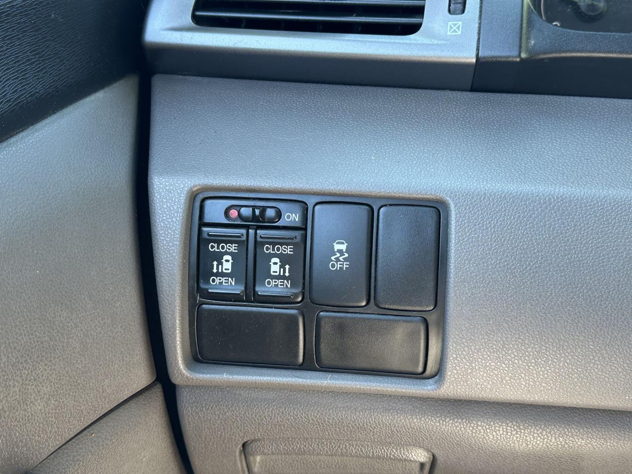 2013 Honda Odyssey EX - Photo #14