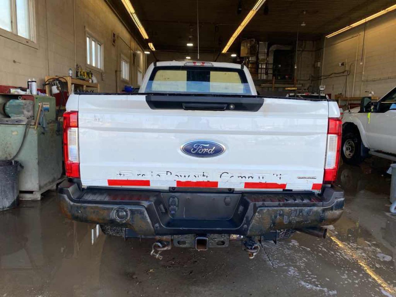 2017 Ford F-250 Super Duty - Photo #5