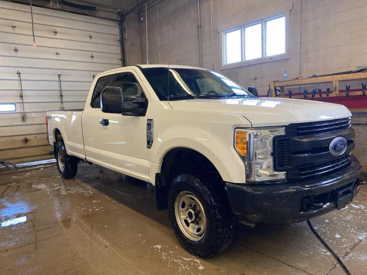 2017 Ford F-250 Super Duty - Photo #3