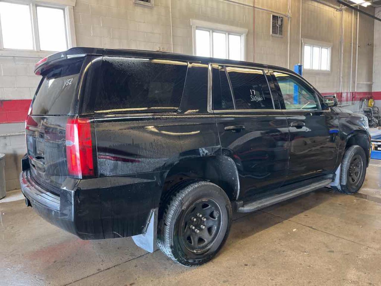 2017 Chevrolet Tahoe Police - Photo #4