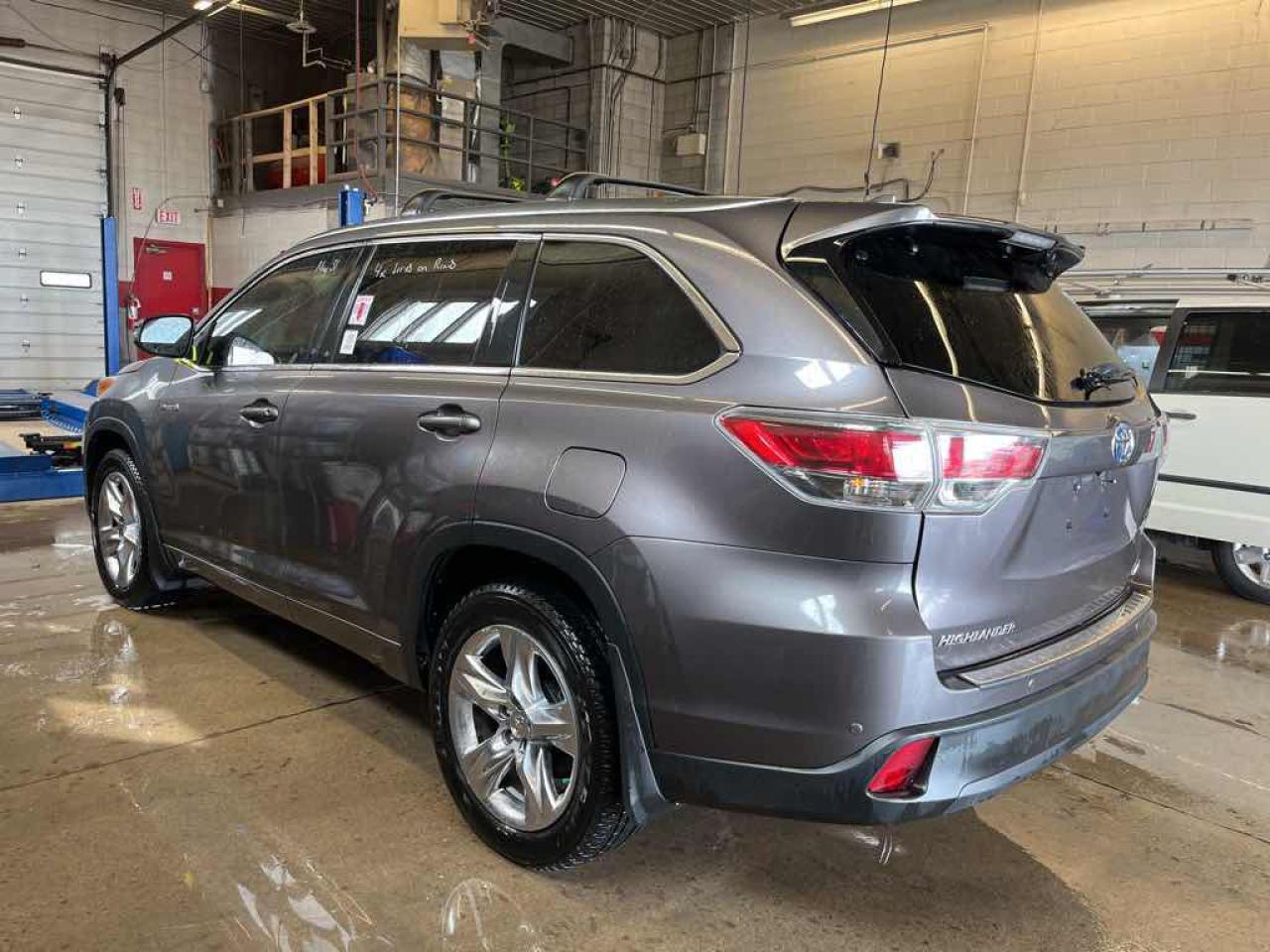 2015 Toyota Highlander HYBRID - Photo #6