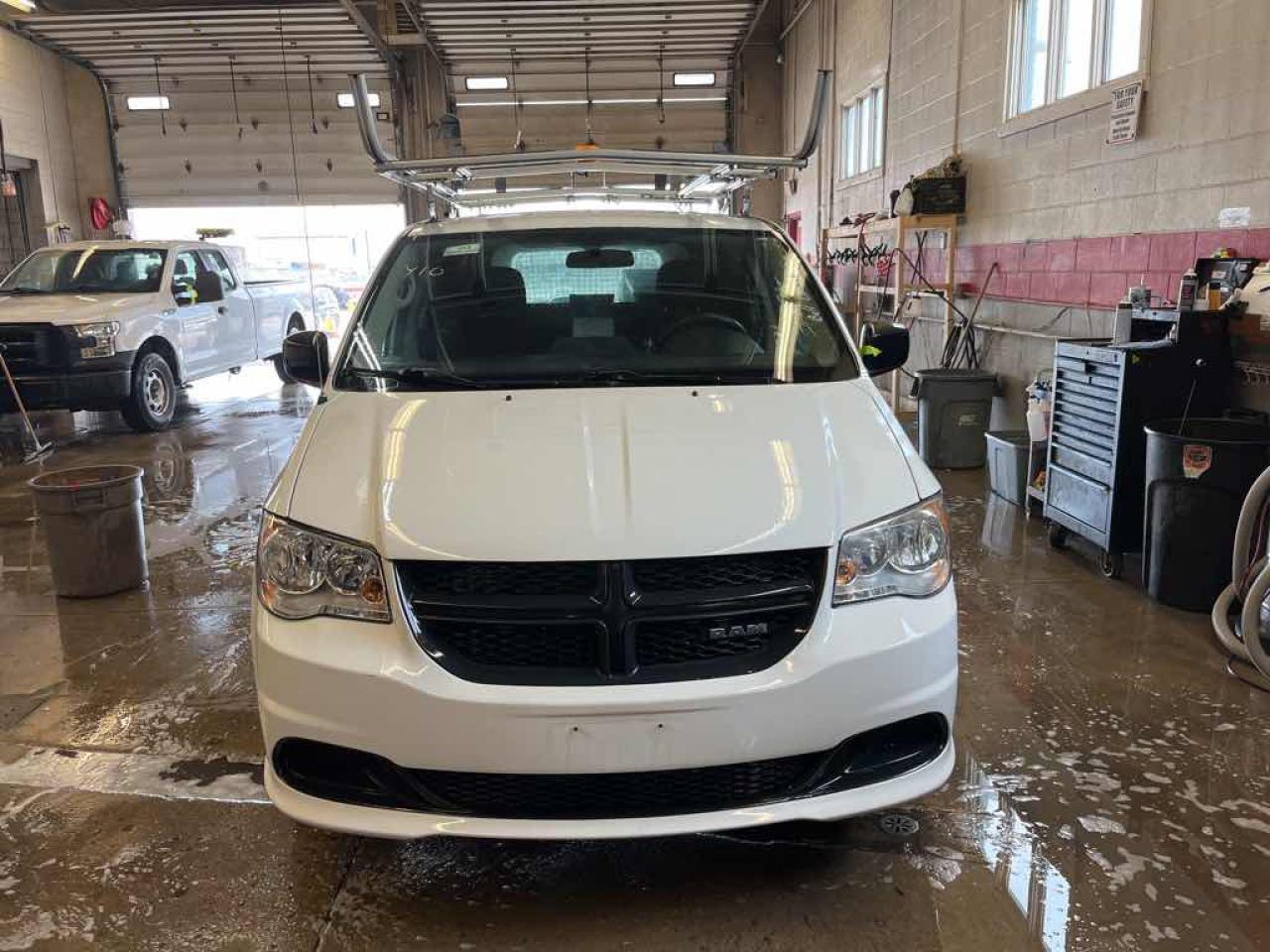 2014 RAM TRADESMAN  - Photo #2