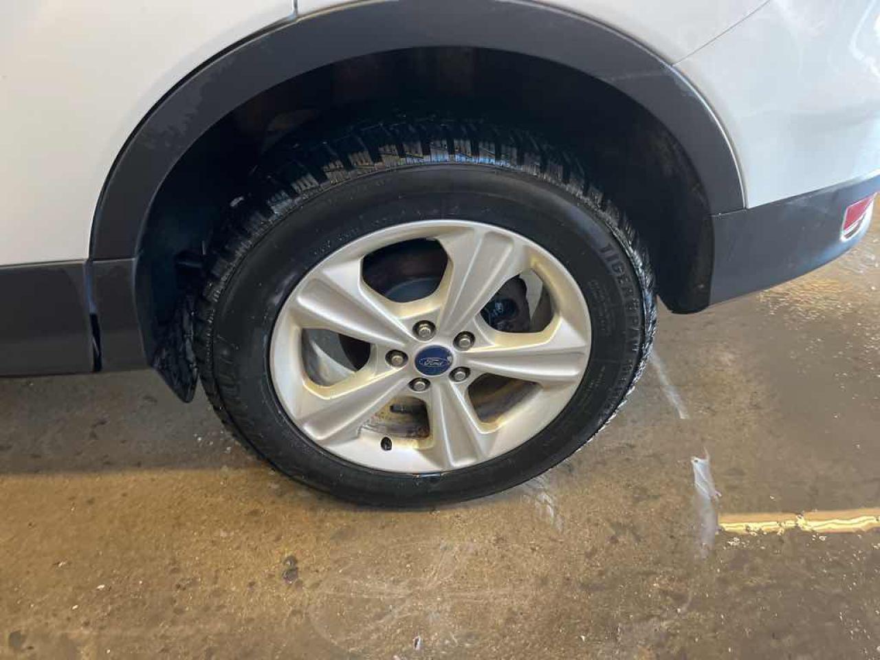 2016 Ford Escape SE - Photo #17